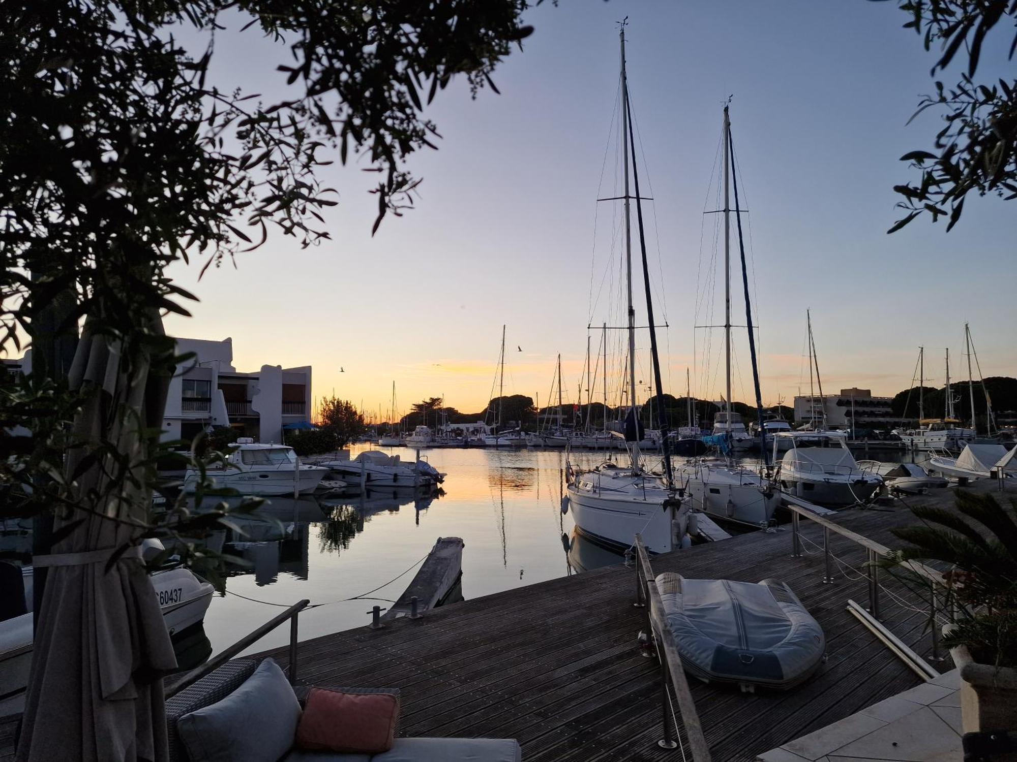 Marina Exceptionnelle - 8 Pers - 120 M2 Vue Mer - Suites Parentales - Cinema - Ponton Le Grau-du-Roi Eksteriør billede
