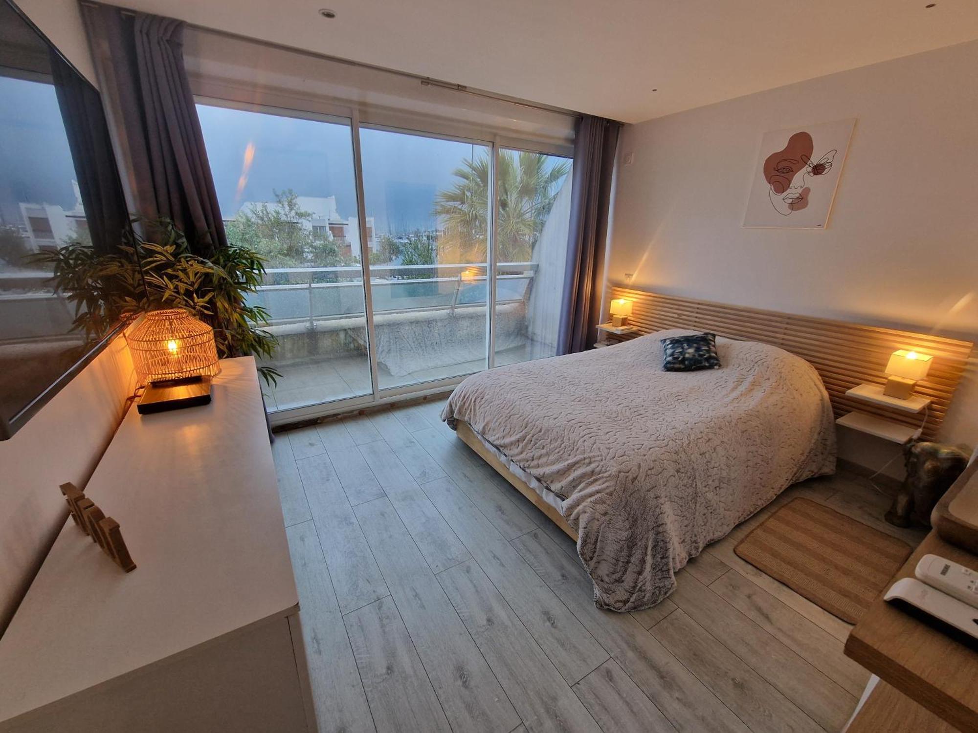 Marina Exceptionnelle - 8 Pers - 120 M2 Vue Mer - Suites Parentales - Cinema - Ponton Le Grau-du-Roi Eksteriør billede